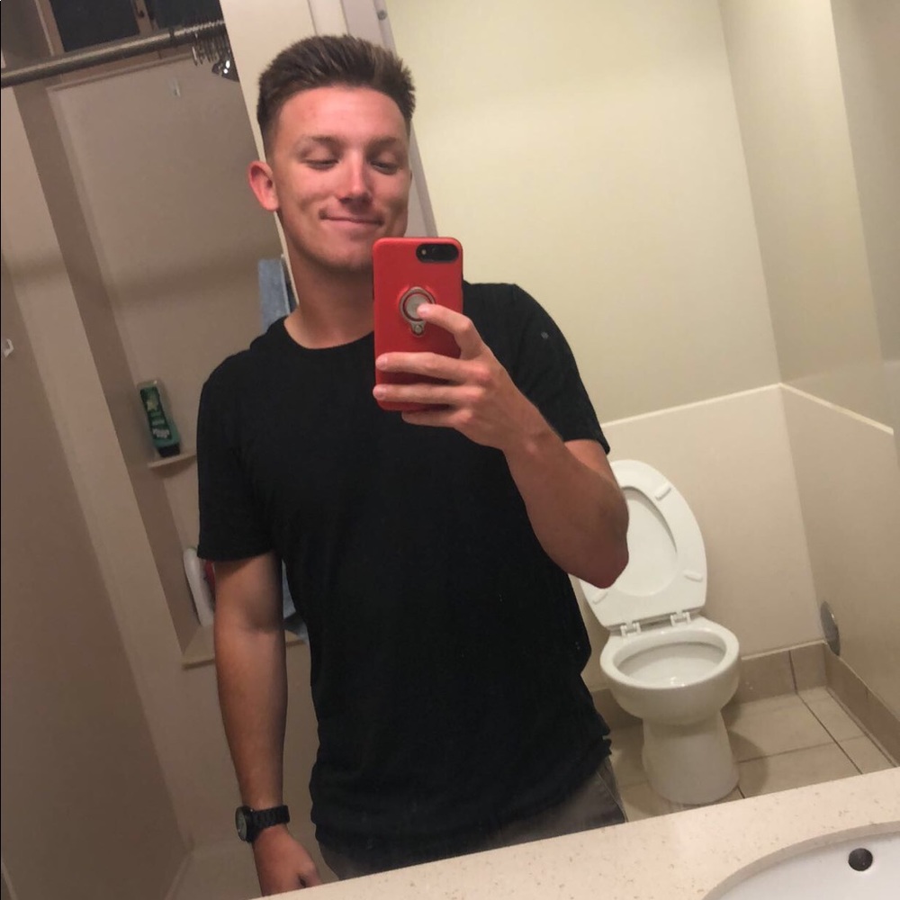Meet your Posher, Mathew